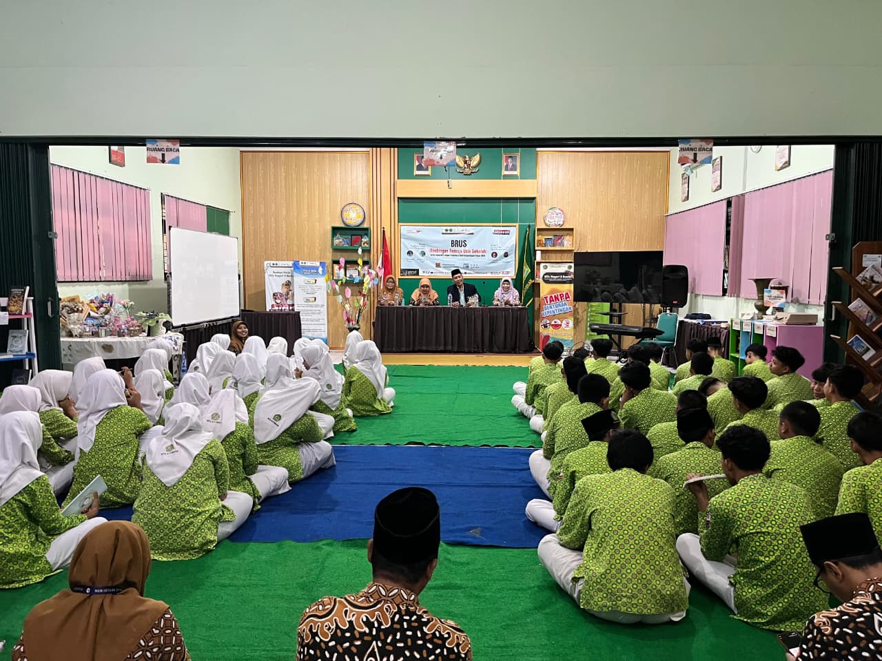 Bekali Siswa Hadapi Masa Remaja, MTsN 9 Bantul Gelar BRUS Sesi Pertama